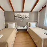 Villa Nefeli Piqeras