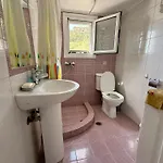 Nefeli Vila